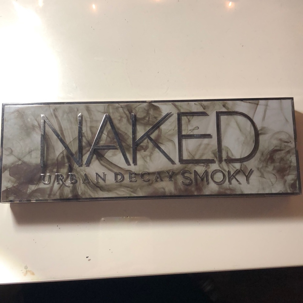 Urban Decay Naked Smoky palette